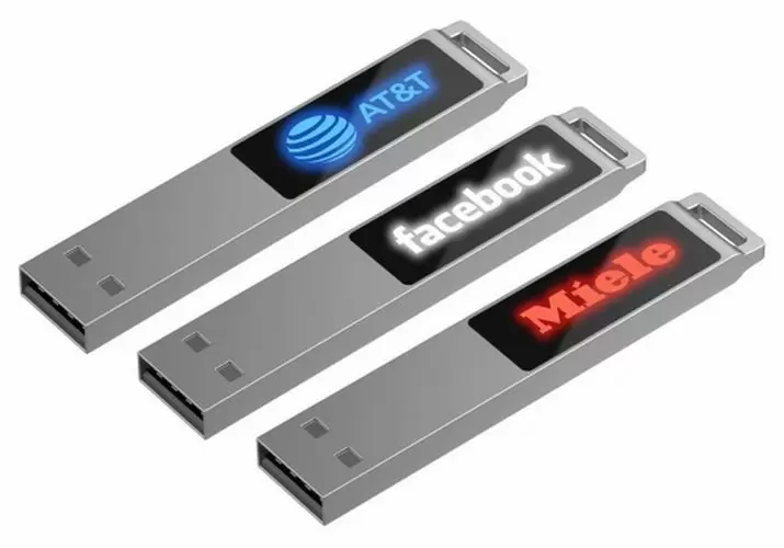 Флешка SPARK С синей подсветкой 4500-01